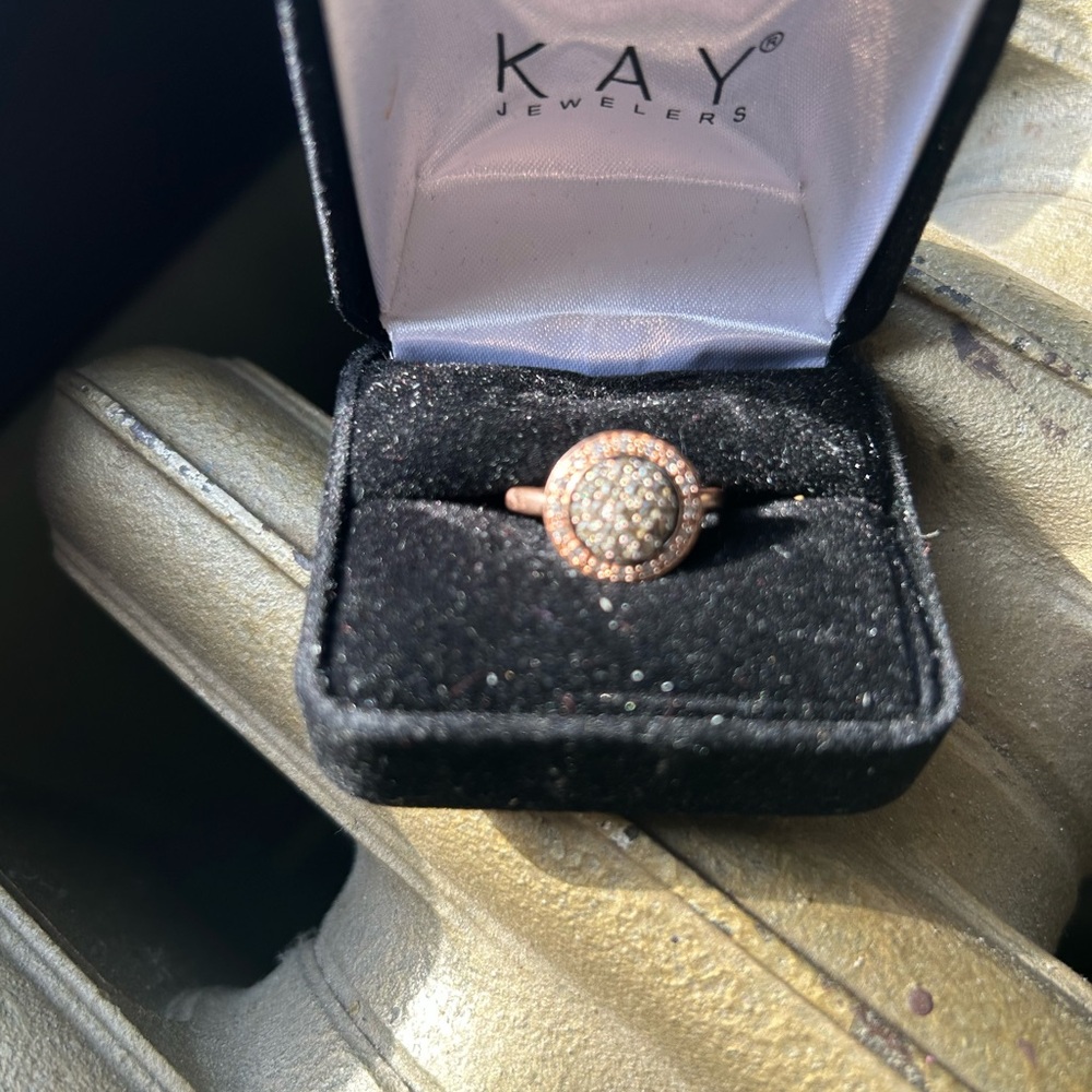 Kay Jewelers Gold and Silver Ring Timeless Sophistication